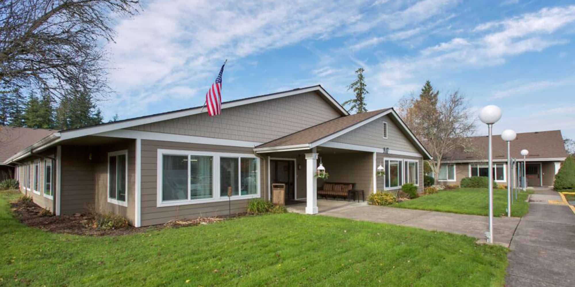 Front entrance of South Creek Post Acute